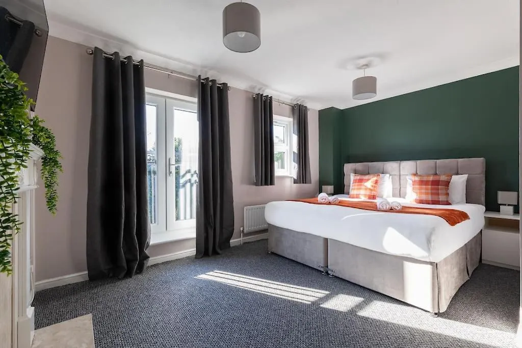 Lakeside 4 Bedroom Home Thamesmead  0*, Thamesmead (Greater London) United Kingdom