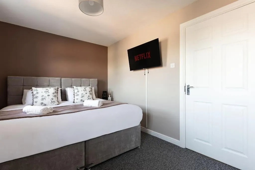Apartment Lakeside 4 Bedroom Home Thamesmead