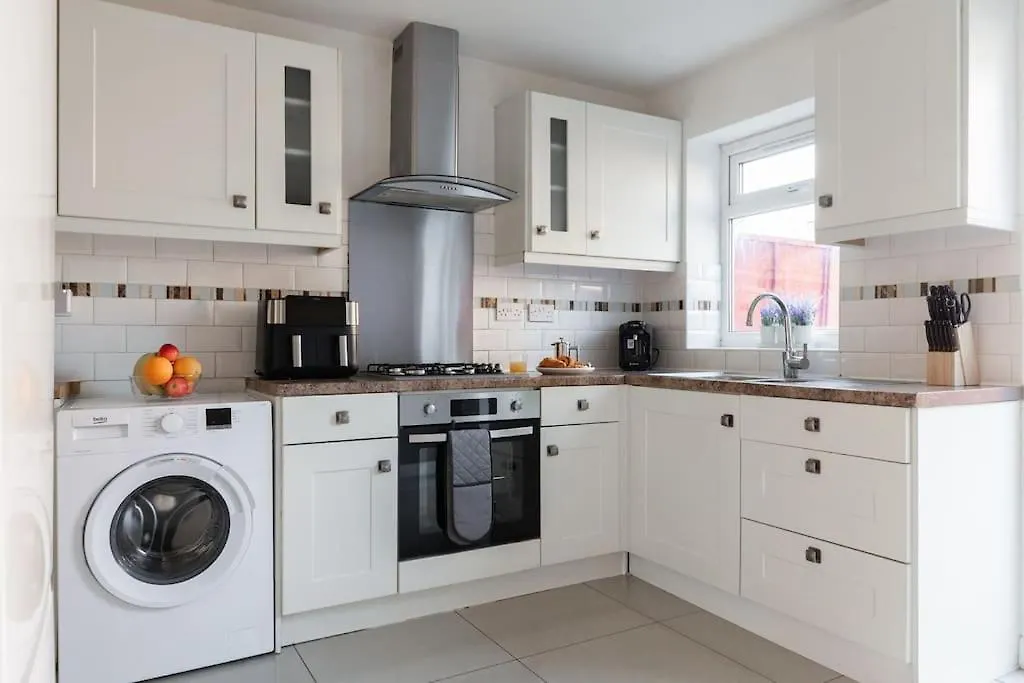Lägenhet Lakeside 4 Bedroom Home Thamesmead